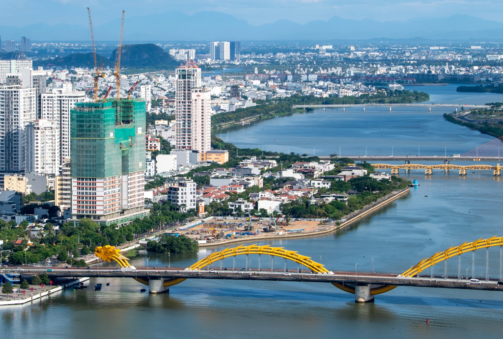 Từ các căn hộ M Landmark Residences có thể ngắm trọn tất cả thành phố của những cây cầu.