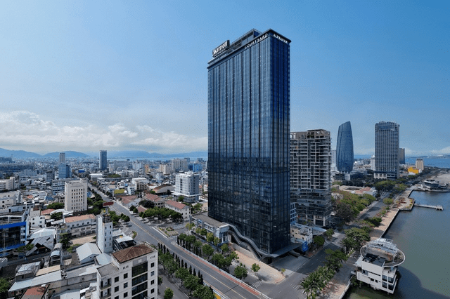 Dự án căn hộ hàng hiệu M Landmark Residences Đà Nẵng sở hữu vị trí đẹp tại "km số 00" đang được giới tinh hoa săn đón.